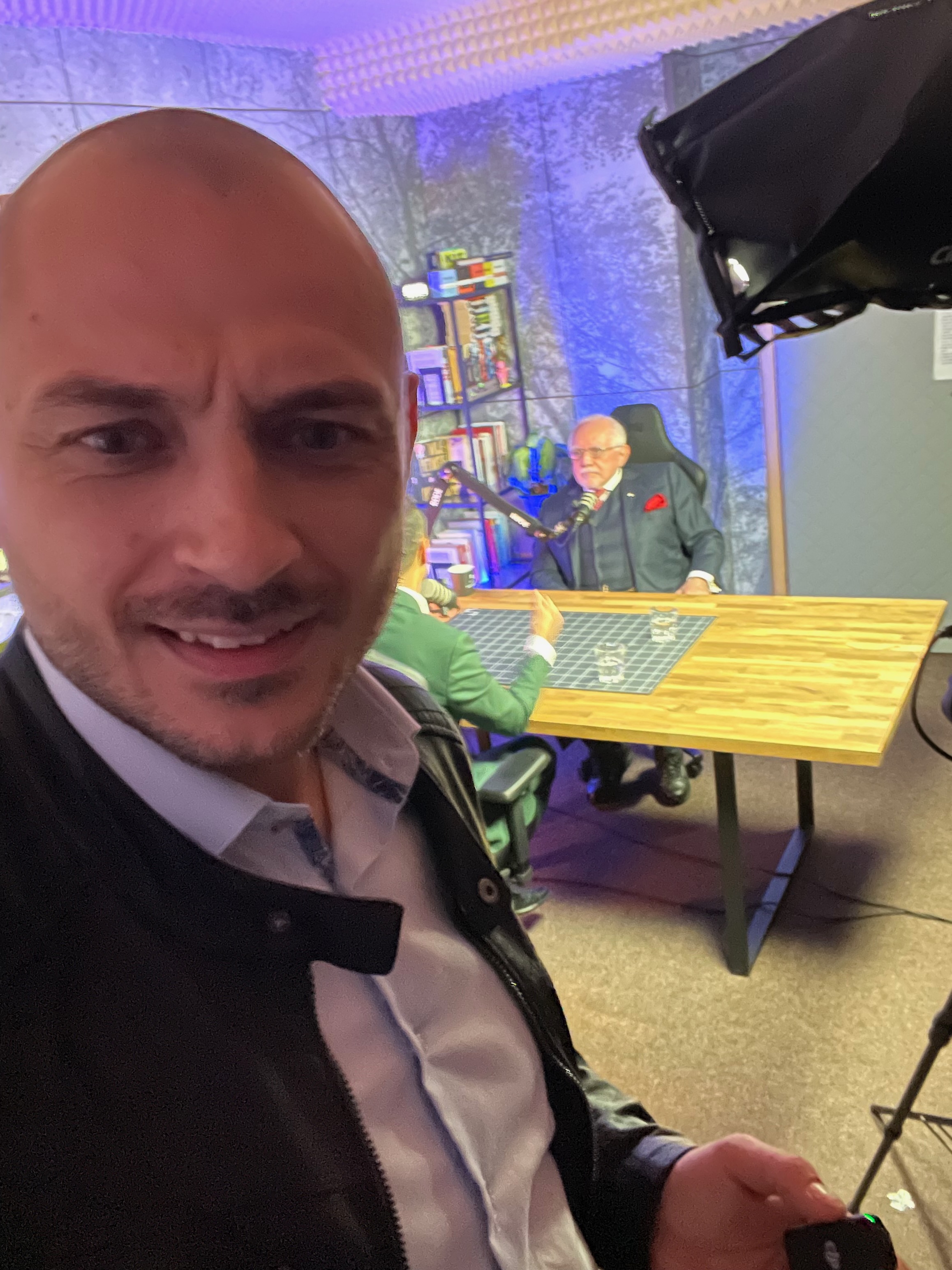 Backstage - praca nad materiałem wideo
